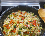 Foto del paso 6 de la receta: Rollitos de perejil y cebollino relleno de verdura y bacalao