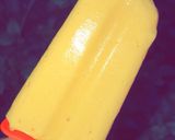 A picture of step 1 of Mango popsicles.