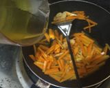 Foto langkah ke 4 dari resep Tumis Bayam Wortel.