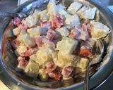 Une image de l'étape 8 de Salade de pommes de terre blue belle et tomates au saumon et aneth (sauce feta citron noix).