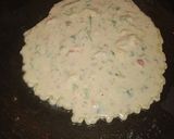 A picture of step 5 of Egg veggie paratha.