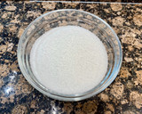Foto del paso 1 de la receta: Bizcocho de mantequilla y piña, sin horno!