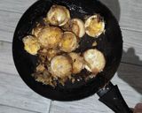 Foto langkah ke 11 dari resep Telur Rebus Krispi Saos Mentega.