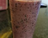 A picture of step 2 of Berries smoothie.