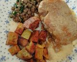Foto del paso 3 de la receta: Carré de cerdo a la mostaza y miel con batatas fritas y lentejas provenzal