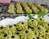 Foto langkah ke 5 dari resep Matcha Butter Cookies.