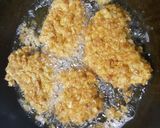 A picture of step 7 of Zinger burger.