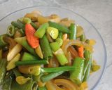 Foto langkah ke 4 dari resep Tumis kikil khas Jawa dan Sunda.