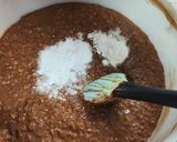 Foto del paso 4 de la receta: Budín de chocolate y frutas sin azúcar