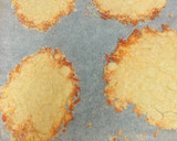Foto del paso 1 de la receta: Galletitas de queso con ensalada de champiñón