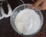 A picture of step 4 of Loaded shake/ Chocolate Milk shake.
