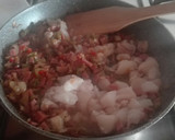 Foto del paso 1 de la receta: Un delicioso pastel de calabacín revuelto con patatas y pescada