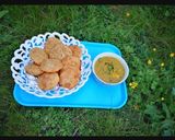 A picture of step 6 of Daal kachori with tarkari.
