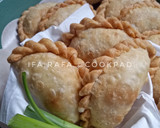 Foto langkah ke 9 dari resep Pastel Isi Wortel, Kentang & Telur.
