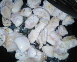 Foto del paso 2 de la receta: Nopalitos con pollo
