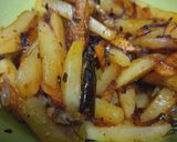 A picture of step 3 of Potato onion sabzi.