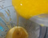 A picture of step 4 of Custard Mango caramel pudding.