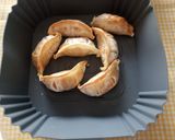 Foto del paso 10 de la receta: Gyozas de pollo congelada con salsa agridulce en sartén o Freidora de Aire