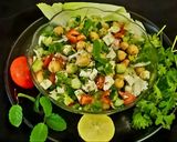 A picture of step 2 of Chickpea salad in 10 minutes.