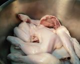 Foto langkah ke 1 dari resep Ayam goreng.