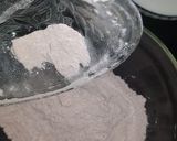 A picture of step 2 of Mitha cheela😋.