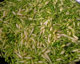 Foto langkah ke 1 dari resep Oseng Bunga Pepaya.