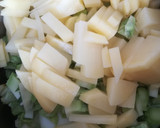 Foto del paso 2 de la receta: Puré aprovechamiento con curruscos🍵