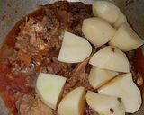 A picture of step 1 of Aloo gosht.