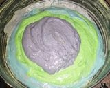 A picture of step 5 of Unicorn Tie Dye Cake.