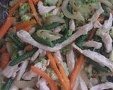 Foto del passaggio 11 della ricetta Riso fritto cinese