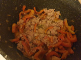 Quinoa tricolore con peperoni e tonno