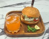 عکس مرحله 14 از دستور 🍔همبرگر مرغ (مرغ برگر) با سس جعفری و سیر🍔