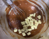 Foto del paso 5 de la receta: Brownie con chocolate blanco