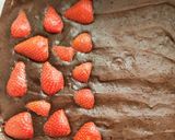 Brownie gyorsan kakaósan, eperrel 🍓🍫🍓 recept fázis 3 fotója