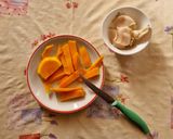 Foto del passaggio 4 della ricetta Pizza con zucca e.