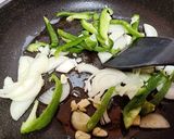 Foto langkah ke 3 dari resep Ceker Lada Hitam.
