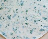 A picture of step 2 of Methi paratha.