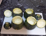 Foto del paso 1 de la receta: Calabacines rellenos de carne y algas agar agar
