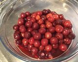 Une image de l'étape 1 de Compote de cerises et cassis.