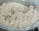 A picture of step 3 of Jowar Roti /Bhakri.