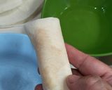 Foto langkah ke 3 dari resep Lumpia Tape Singkong Toping Coklat.