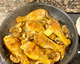 Foto del paso 5 de la receta: Muslitos de pollo con champiñones