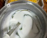 A picture of step 3 of Mango Coconut Jelly.