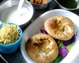 A picture of step 2 of Paneer masala kachori.