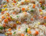 Foto langkah ke 7 dari resep Bihun Goreng Singapore.