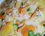 Zupa grzybowa "kurki" z makaronem krok przepisu 4 zdjęcie
