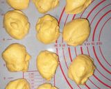 Foto langkah ke 3 dari resep Donat Vla Buah.