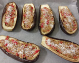 Foto del paso 10 de la receta: Berenjenas rellenas gratinadas con coco, tomates cherrys asados y sopa