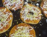 صورة لخطوة 3 من وصفة ميني بيتزا🤤