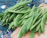 A picture of step 3 of Thin cut fresh beans.